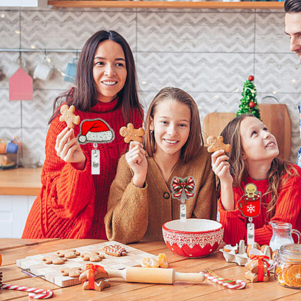Wholesale Christmas Acrylic Glitter Gingerbread Man Santa Claus Retractable Easy-Pull Nurse Badge Reel Easy-Pull Buckle