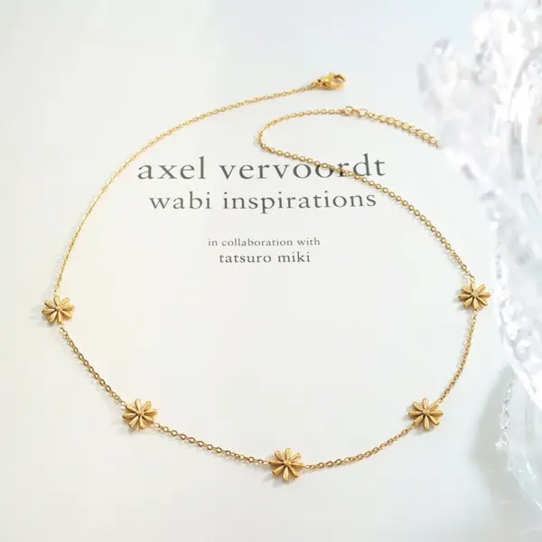 PVD Coated Real Gold Plated Daisy Titanium Steel Pastoral Waterproof Non Tarnish Necklace