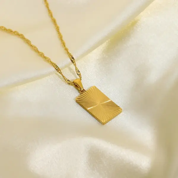 Wholesale PVD Coated Real Gold Plated Heart Stainless Steel Titanium Steel Simple Style Waterproof Non Tarnish 304 Stainless Steel Pendant Necklace