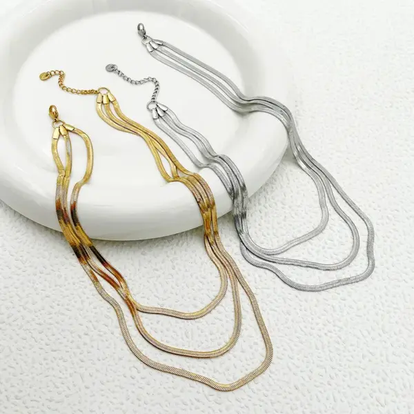 Wholesale PVD Coated Real Gold Plated 14K Gold Rose Gold Plated Solid Color 304 Stainless Steel Casual Vacation Classic Style Waterproof Non Tarnish 304 Stainless Steel Layered Necklaces