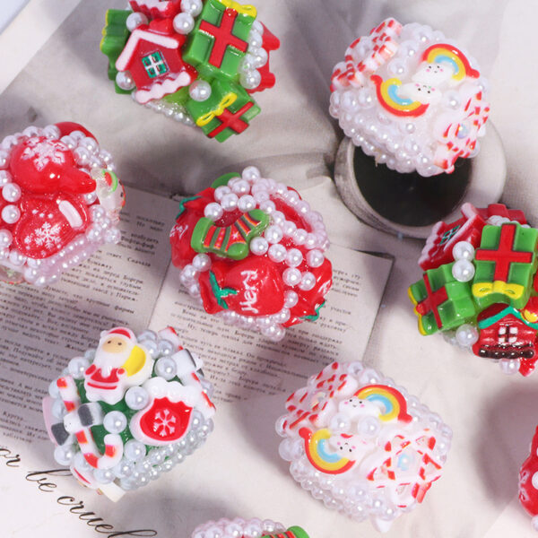 Wholesale Christmas-themed Santa Claus drill ball with straight hole