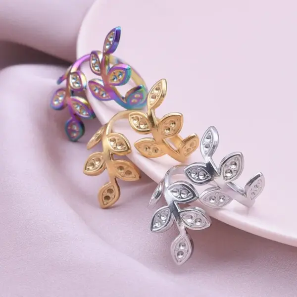 Wholesale PVD Coated Real Gold Plated 18K Gold Leaves 304 Stainless Steel Simple Style Waterproof Non Tarnish Open Rings