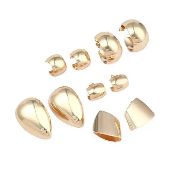 Wholesale 1 Pair Elegant C Shape Heart Shape Polishing Plating Copper 18k Gold Plated White Gold Plated Ear Studs
