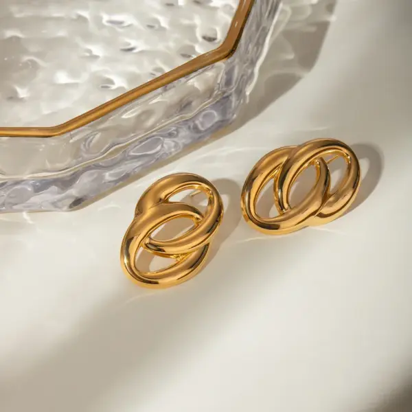 304 Stainless Steel O-Type PVD Coated Stone-Free Real Gold Plated Simple Style Waterproof Non Tarnish Gold Earrings