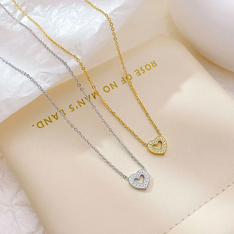 Wholesale PVD Coated 18K Gold Platinum Real Gold Plated Heart Shape 304 Stainless Steel Waterproof Non Tarnish 304 Stainless Steel Pendant Necklace