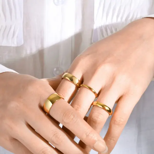 Wholesale PVD Coated Real Gold Plated Solid Color 304 Stainless Steel Simple Style Waterproof Non Tarnish Rings