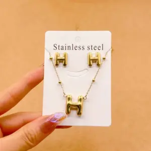 Gold / One Size / H