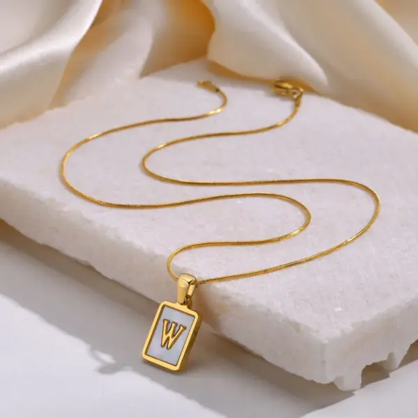 Wholesale Jewelry Elegant Simple Style Letter 304 Stainless Steel Shell Gold Plated Plating Inlay