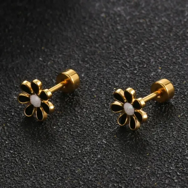 Wholesale Simple Style Flower 304 Stainless Steel No Inlaid Earrings Ear Studs