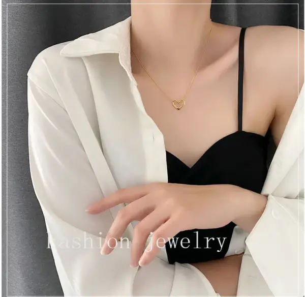Wholesale 304 Stainless Steel Heart Shape PVD Coated 18K Real Gold Plated Fashion Waterproof Non Tarnish Inlaid Gold Gold Pendant Necklace