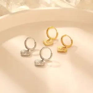 Wholesale PVD Coated Real Gold Plated 18K Gold Heart Shape 304 Stainless Steel Hip-Hop Retro Waterproof Non Tarnish Drop Earrings