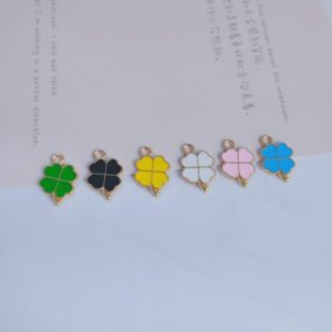 oly-96d4297e5b01a8cd04d3f29664cc0a48 Wholesale Lucky Four-leaf Clover Oil Dropping Alloy Charms