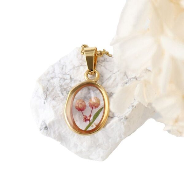 Wholesale Summer New Style True Flower Necklace Sweet Style Small Fresh Color True Flower Pendant Stainless Steel Resin Eternal Flower Jewelry