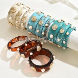 Wholesale Resin Pearl Shell Bracelet