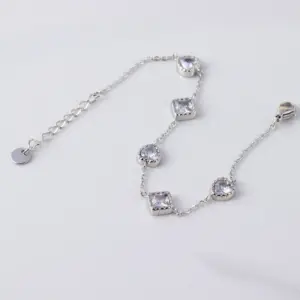 NMSB-E139-4 Steel White Diamond / 18K