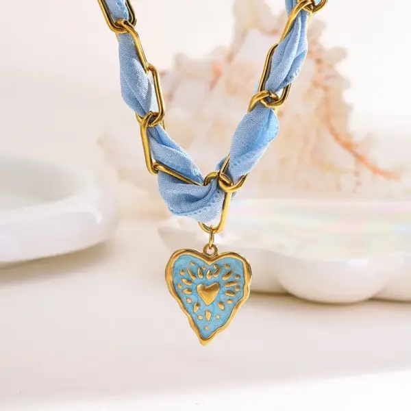 Wholesale Casual Elegant Classical Heart Shape 18K Gold Plated Vacuum Plating 304 Stainless Steel Bandana Polyester Silk Scarf Cord Paperclip Chain Cloth Strip Lobster Trigger Clasp Closure Pendant Necklaces Wholesale