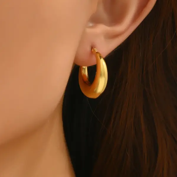 304 Stainless Steel C Shape PVD Coated 18K Gold Plated 18K Gold Simple Style Classic Style Waterproof Non Tarnish Plating Gold Sier Ear Studs
