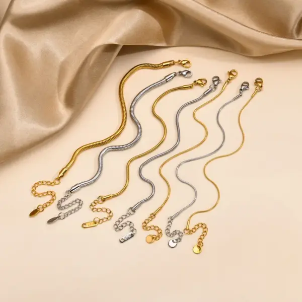 201 Stainless Steel Solid Color PVD Coated 18K Gold Plated Real Gold Plated IG Style Simple Style Waterproof Non Tarnish Plating Gold Sier Bracelets