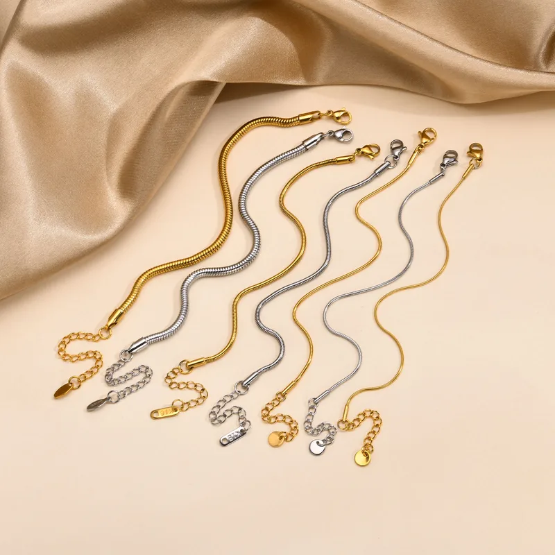 201 Stainless Steel Solid Color PVD Coated 18K Gold Plated Real Gold Plated IG Style Simple Style Waterproof Non Tarnish Plating Gold Sier Bracelets