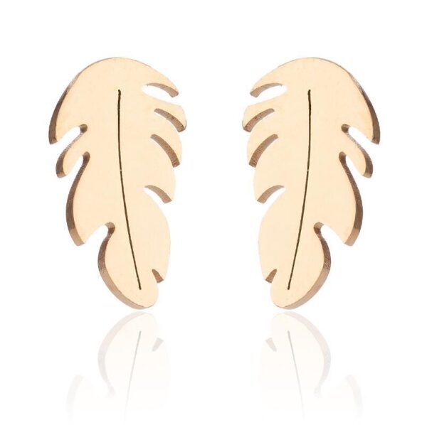 Wholesale Fashion New snowflake stud earrings necklace jewelry suit 18K gold love heart-shaped jewelry suit foreign trade two-piece set