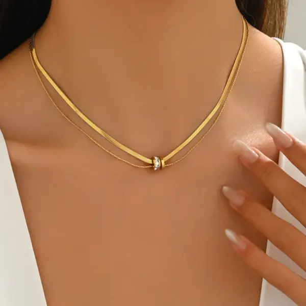 304 Stainless Steel Heart Shape PVD Coated Stone-Free 18K Real Gold Plated Casual Simple Style Commute Waterproof Non Tarnish Micro Super Whisper Thin Chain Necklace