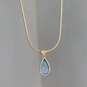 Wholesale Elegant Water Droplets Titanium Steel Inlay Zircon Pendant Necklace