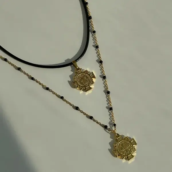 PVD Coated 18K Gold Plated Cross Conch 304 Stainless Steel Casual Cute Waterproof Non Tarnish 304 Stainless Steel Pendant Necklace