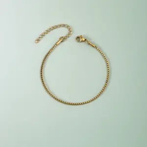 1.5mm Box Chain / Gold