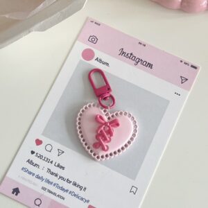 Y2k love keychain [light pink]