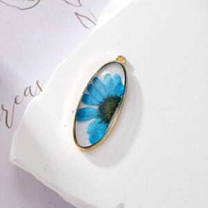 4 glitter oval blue daisy / GH50