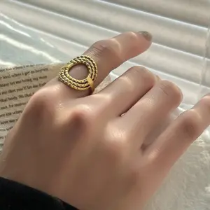 A31J / Adjustable Opening