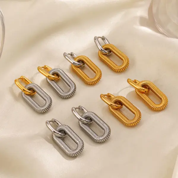 Wholesale 304 Stainless Steel Oval PVD Coated 18K Gold Plated Simple Style Waterproof Non Tarnish Gold Steel Color Drop Earrings
