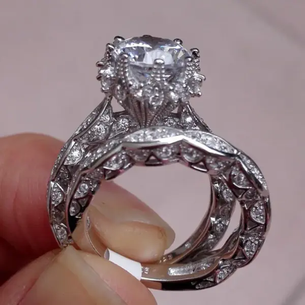 Fashion Diamond Round Inlaid Zircon Alloy Double Layer Ring Wholesale