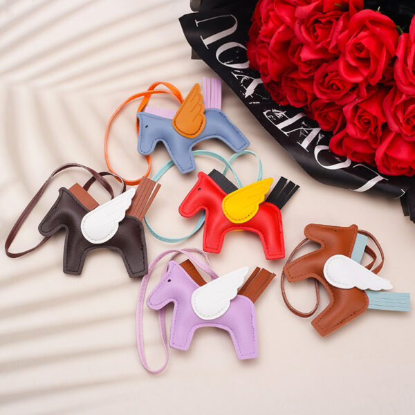 oly-986d52bc102bab963d727013705cc84b Wholesale Cute dachshund pendant car ornament keychain