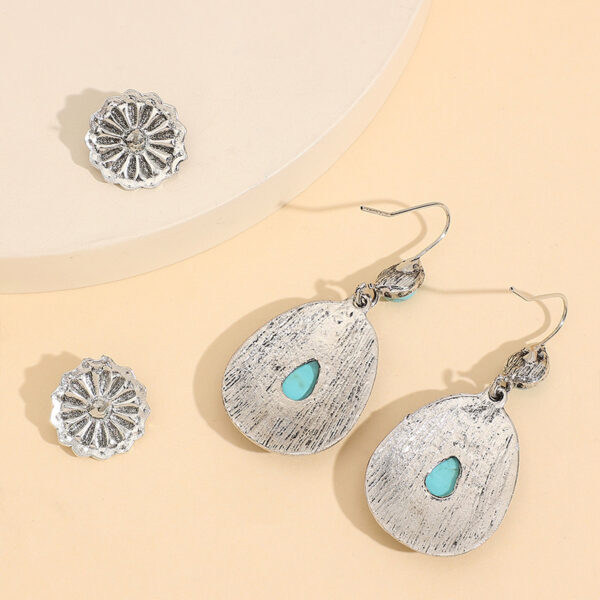 Wholesale 2 pairs of vintage teardrop turquoise flower earrings