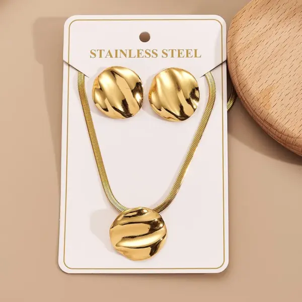 Wholesale Jewelry Casual Vacation Modern Style Round Heart Shape 304 Stainless Steel 18K Gold Plated Electroplating Polishing Plating Snake Chain Jewelry Set