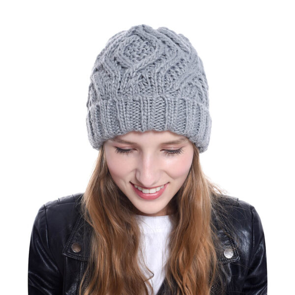 Wholesale Diamond check soft chunky wool knit hat