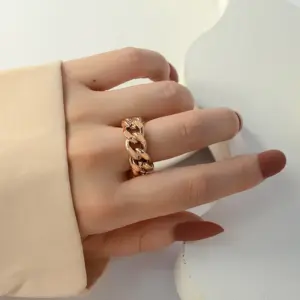 Rose Gold / Adjustable Opening