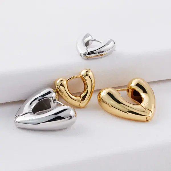 Wholesale 1 Pair Fashion Heart Shape Plating Copper 18k Gold Plated Earrings