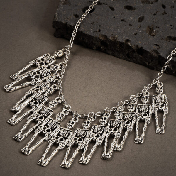 Wholesale European and American style fashion unique necklace, dark style skull claw necklace, finger bone earrings, Halloween costume accessories