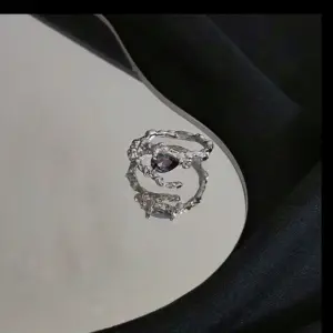 27# Open Ring-Silver Geometric Fold