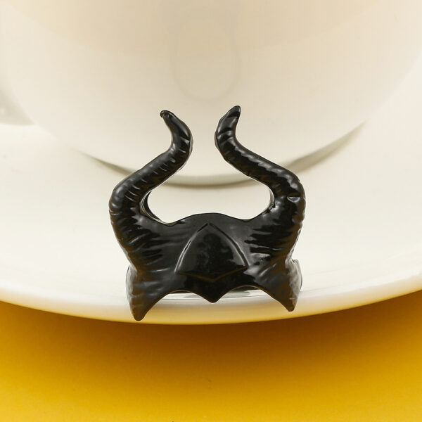 Wholesale Horn Personality Ring