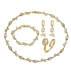 Golden White Diamond Set