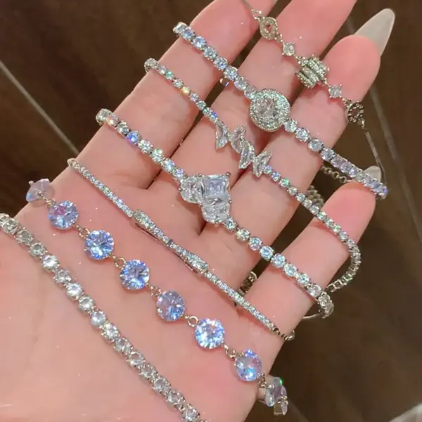 Wholesale Korea Ins Style Super Flash Zircon Love Bracelet Niche High-end Design Exquisite Full Diamond Bracelet Jewelry Wholesale