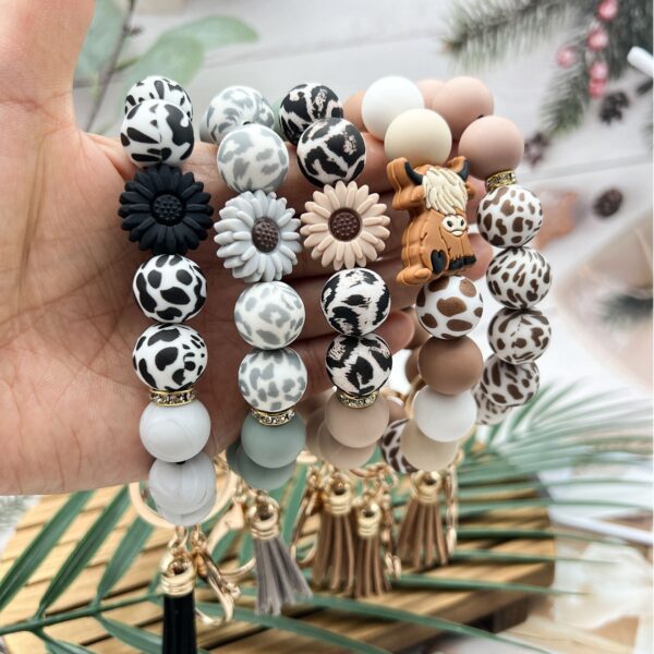 Wholesale Daisy Silicone Bead Bracelet Keychain
