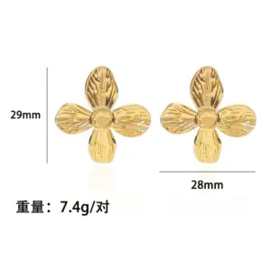 Four-Petal Flower Stud Earrings / Cash commodity and quick delivery