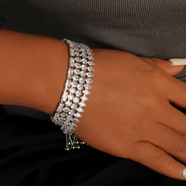 Wholesale Elegant Fashion Ultra Shiny Full Diamond Bracelet Women Stainless Steel Adjustable Bracelets Multiple Styles Round Oval Rectangle