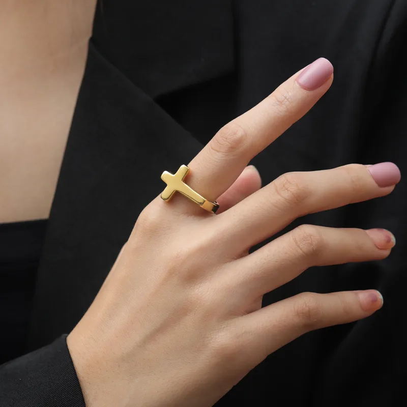Wholesale Real Gold Plated Cross 304 Stainless Steel Simple Style Waterproof Non Tarnish Rings