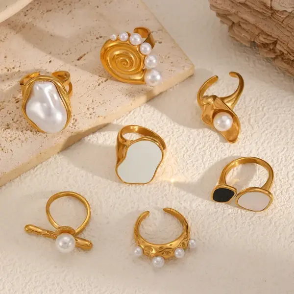 Wholesale PVD Coated Real Gold Plated 18K Gold Conch 304 Stainless Steel Vacation Classic Style Waterproof Non Tarnish Rings