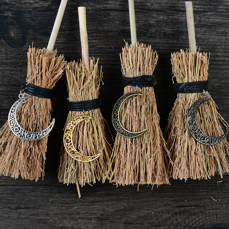 Wholesale mini broom pendant pendant